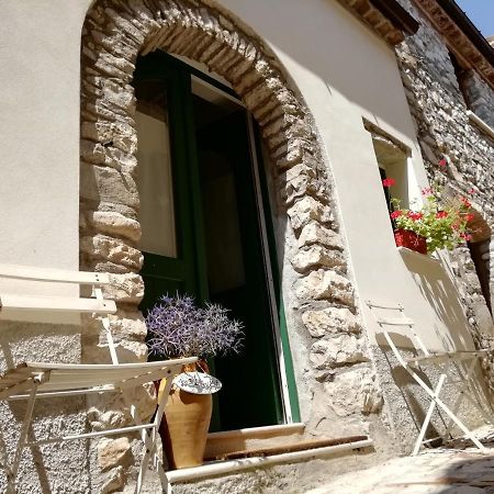 B&B Il Buon Cammino Roccamandolfi エクステリア 写真